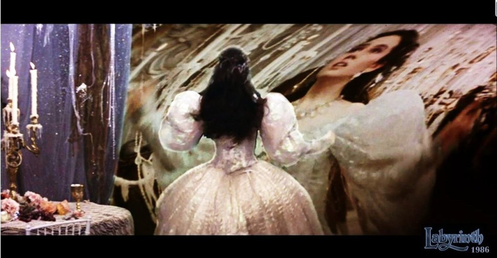 labyrinth__crystal_ball_by_lizzychrome-d6vyima